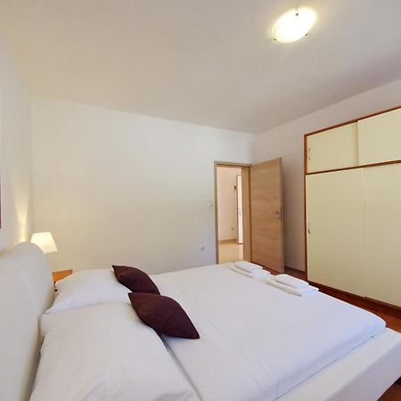 Apartmani Emili Sukosan Ngoại thất bức ảnh