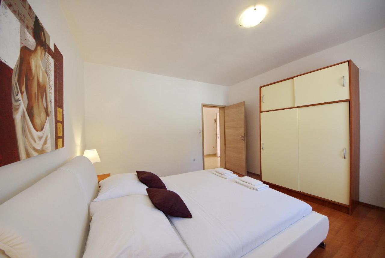 Apartmani Emili Sukosan Ngoại thất bức ảnh